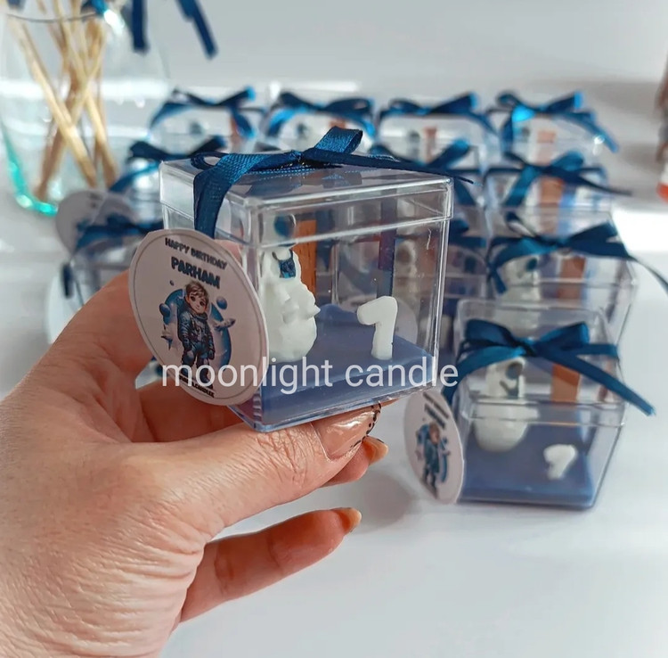 گیفت شمع moonlight آدم فضانورد داخل پلکسی هدیه ای لوکس و فانتزی